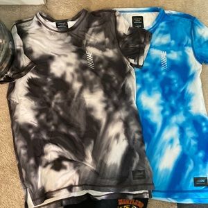 2 American Eagle Mens Activewear T shirts